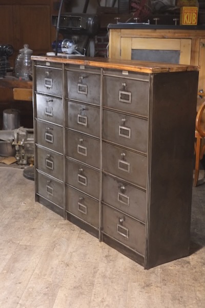 meuble industriel vinatge metal et bois